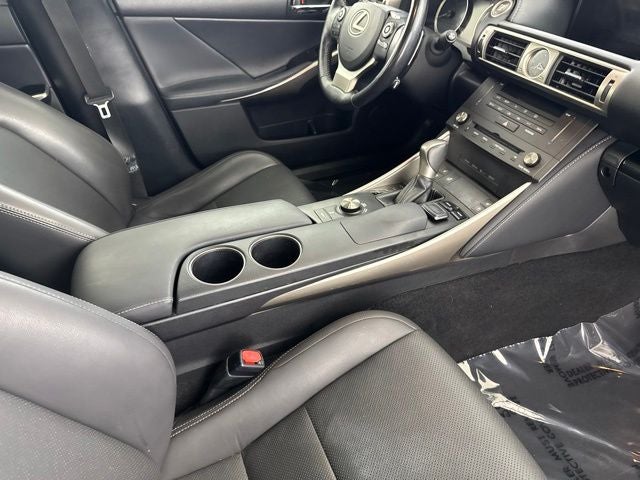 2016 Lexus IS 300