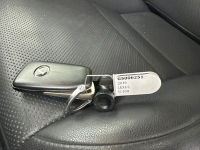 2016 Lexus IS 300