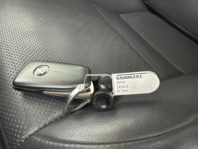 2016 Lexus IS 300