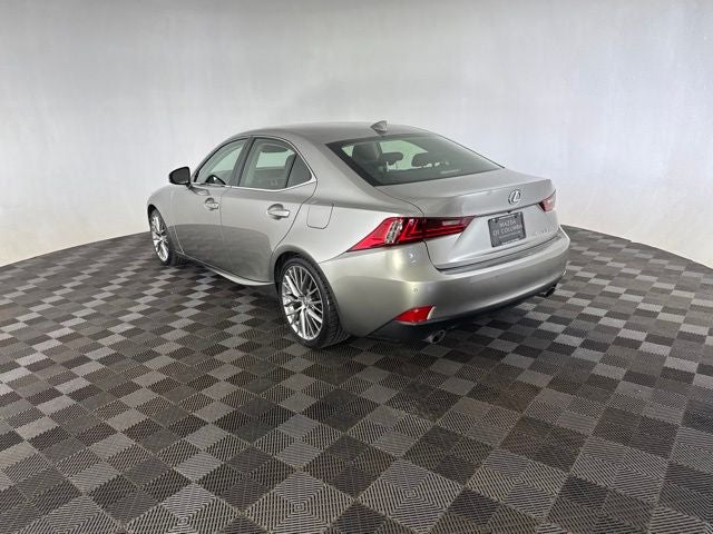 2016 Lexus IS 300