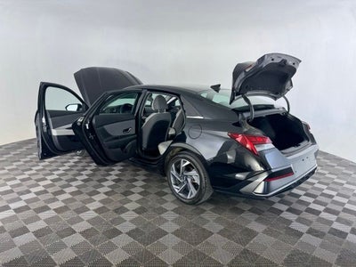 2024 Hyundai Elantra Limited