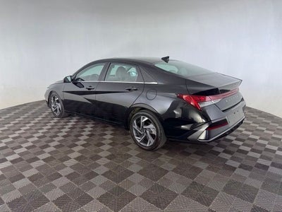 2024 Hyundai Elantra Limited