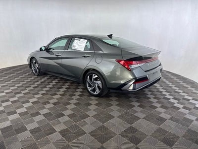 2024 Hyundai Elantra Limited