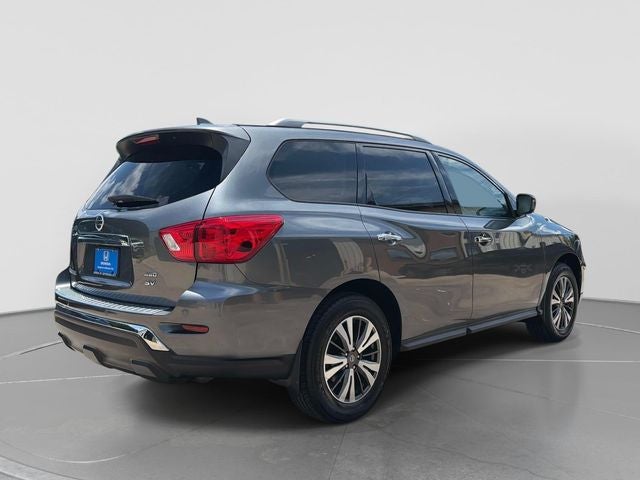 2020 Nissan Pathfinder SV