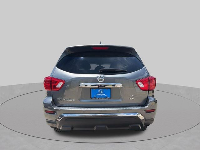 2020 Nissan Pathfinder SV