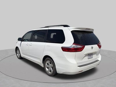 2015 Toyota Sienna LE 8 Passenger