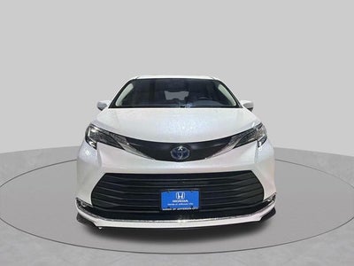 2023 Toyota Sienna XLE 7 Passenger
