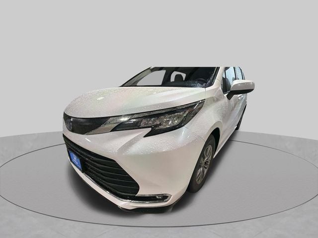 2023 Toyota Sienna XLE 7 Passenger