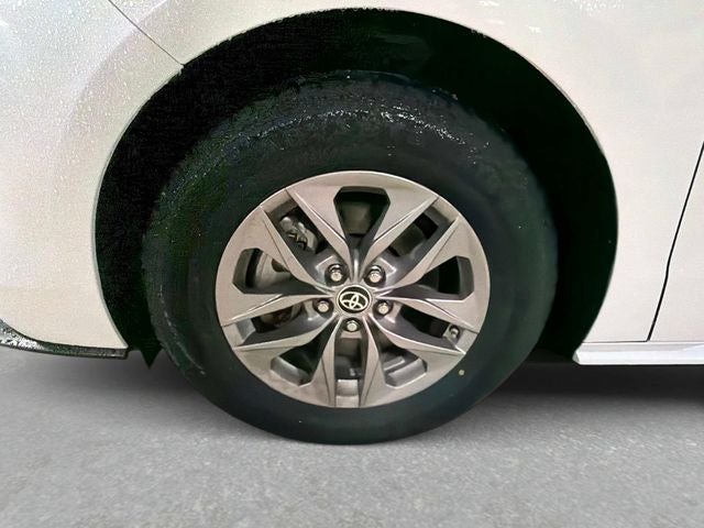 2023 Toyota Sienna XLE 7 Passenger