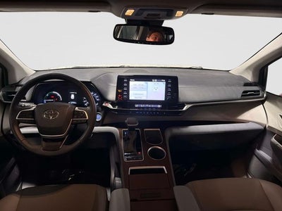 2023 Toyota Sienna XLE 7 Passenger