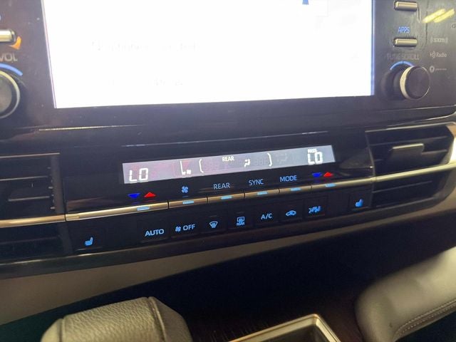 2023 Toyota Sienna XLE 7 Passenger
