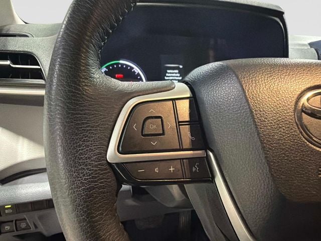 2023 Toyota Sienna XLE 7 Passenger