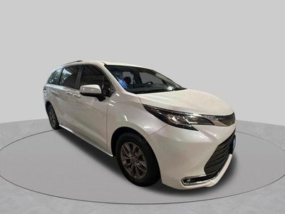 2023 Toyota Sienna XLE 7 Passenger