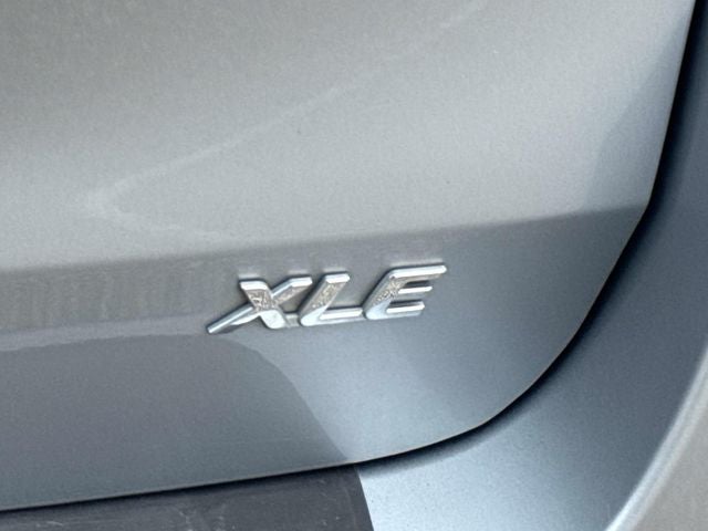 2017 Toyota Sienna XLE 8 Passenger