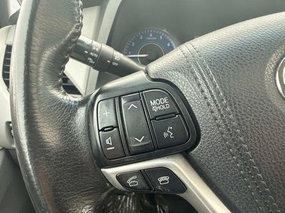 2017 Toyota Sienna XLE 8 Passenger
