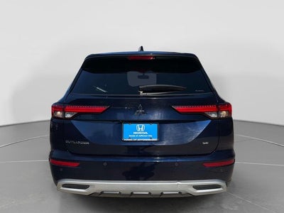 2023 Mitsubishi Outlander SE