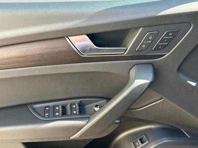 2023 Audi Q5 45 S line Premium quattro