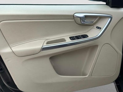 2016 Volvo XC60 T5 Premier