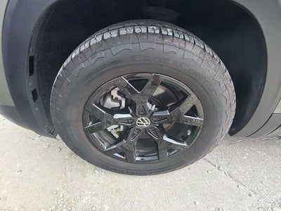 2024 Volkswagen Atlas 2.0T Peak Edition SEL