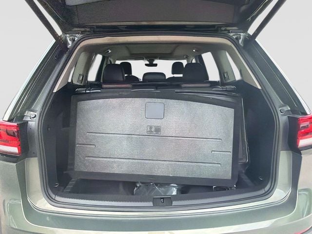 2024 Volkswagen Atlas 2.0T Peak Edition SEL