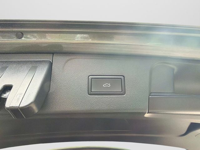 2024 Volkswagen Atlas 2.0T Peak Edition SEL