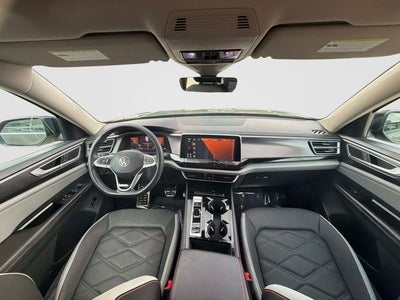 2024 Volkswagen Atlas 2.0T Peak Edition SEL