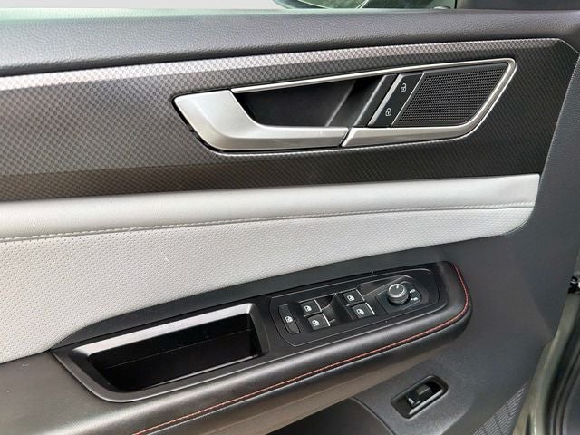 2024 Volkswagen Atlas 2.0T Peak Edition SEL