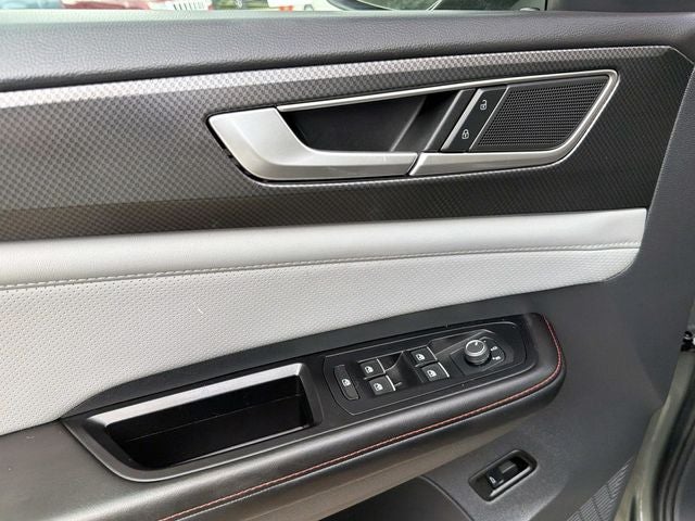 2024 Volkswagen Atlas 2.0T Peak Edition SEL