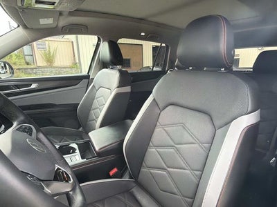 2024 Volkswagen Atlas 2.0T Peak Edition SEL