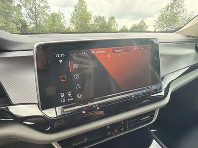 2024 Volkswagen Atlas 2.0T Peak Edition SEL