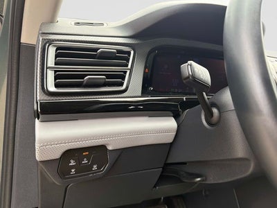 2024 Volkswagen Atlas 2.0T Peak Edition SEL