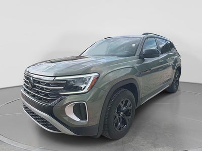 2024 Volkswagen Atlas 2.0T Peak Edition SEL