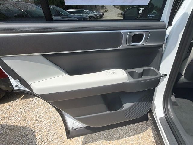 2027 Hyundai Santa Fe SE