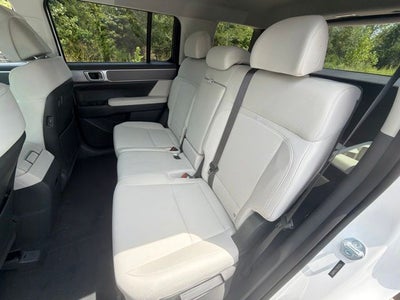 2027 Hyundai Santa Fe SE