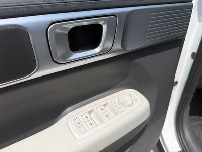 2027 Hyundai Santa Fe SE