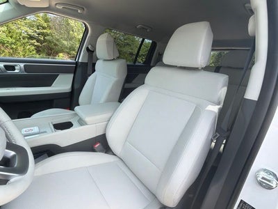 2027 Hyundai Santa Fe SE