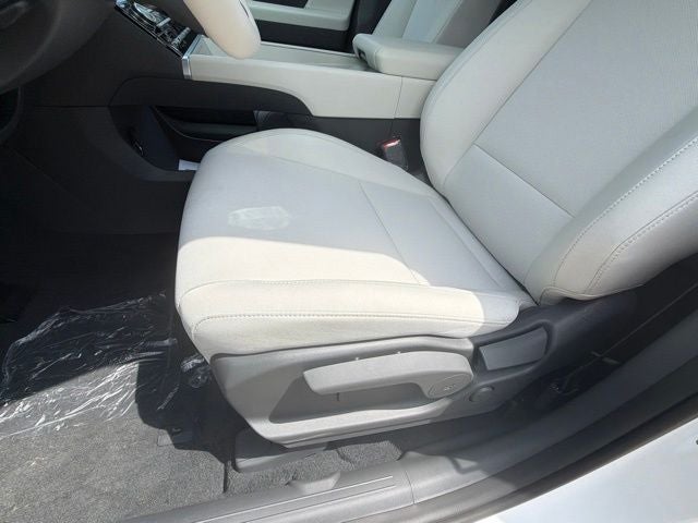 2027 Hyundai Santa Fe SE
