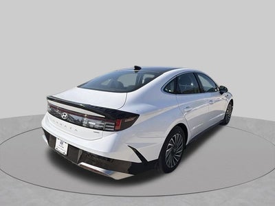2026 Hyundai Sonata Hybrid SEL
