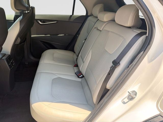 2023 Kia Niro EX Touring