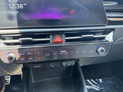 2023 Kia Niro EX Touring