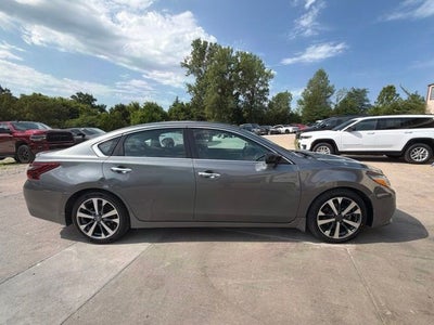 2017 Nissan Altima 2.5 SR
