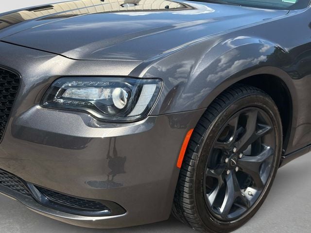 2023 Chrysler 300 Touring