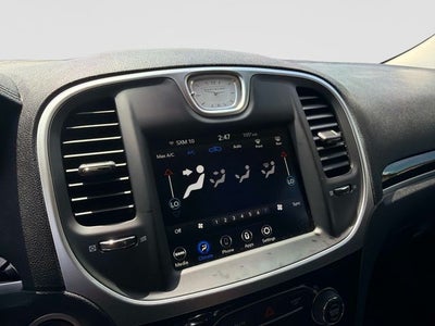 2023 Chrysler 300 Touring
