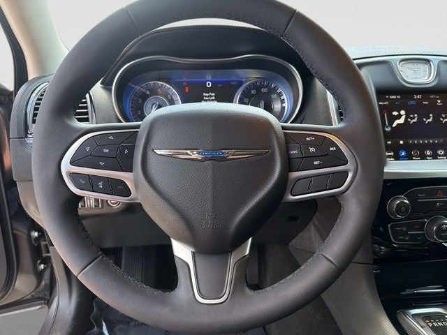 2023 Chrysler 300 Touring