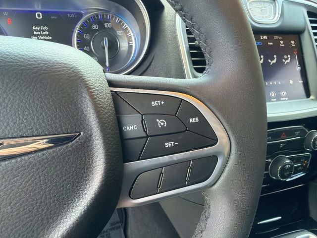 2023 Chrysler 300 Touring