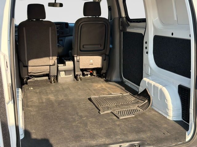 2015 Nissan NV200 S
