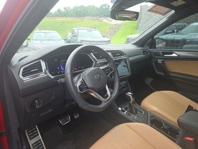 2024 Volkswagen Tiguan 2.0T SE R-Line Black
