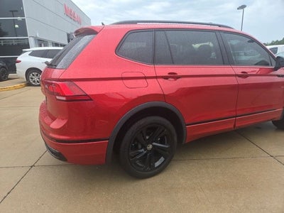 2024 Volkswagen Tiguan 2.0T SE R-Line Black
