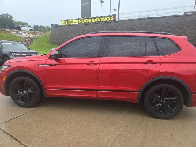 2024 Volkswagen Tiguan 2.0T SE R-Line Black