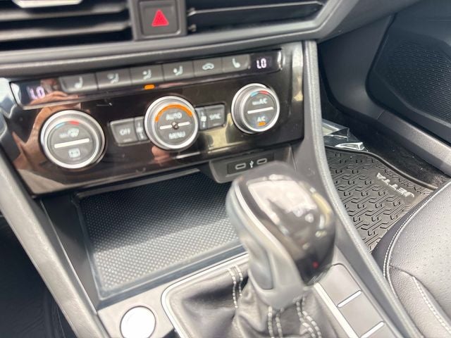 2022 Volkswagen Jetta 1.5T SE